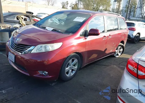 2013 Toyota Sienna Le V6 8 Passenger from USA, damaged, VIN 5TDKK3DC0DS395776